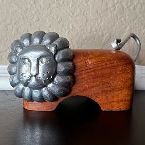 Vintage MCM Lion Paperweight, Sculpture, Figurine, Mid Century Modern, Leo gift